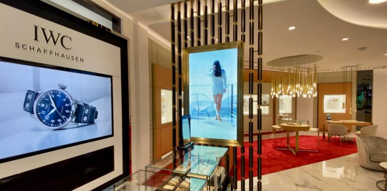 Retail Display and AV Setup